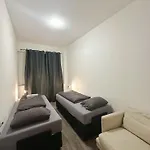 2Schlafenzimmer 5Betten Montuerwhonung