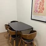 2schlafenzimmer 5betten Montuerwhonung *