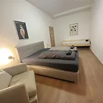 2Schlafenzimmer 5Betten Montuerwhonung