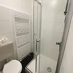 Apartment 2schlafenzimmer 5betten Montuerwhonung Düsseldorf