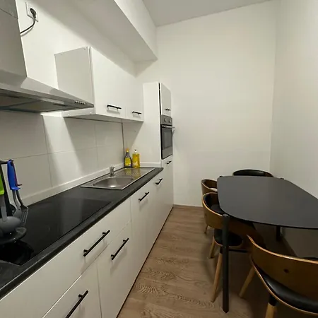 2schlafenzimmer 5betten Montuerwhonung Appartement Düsseldorf