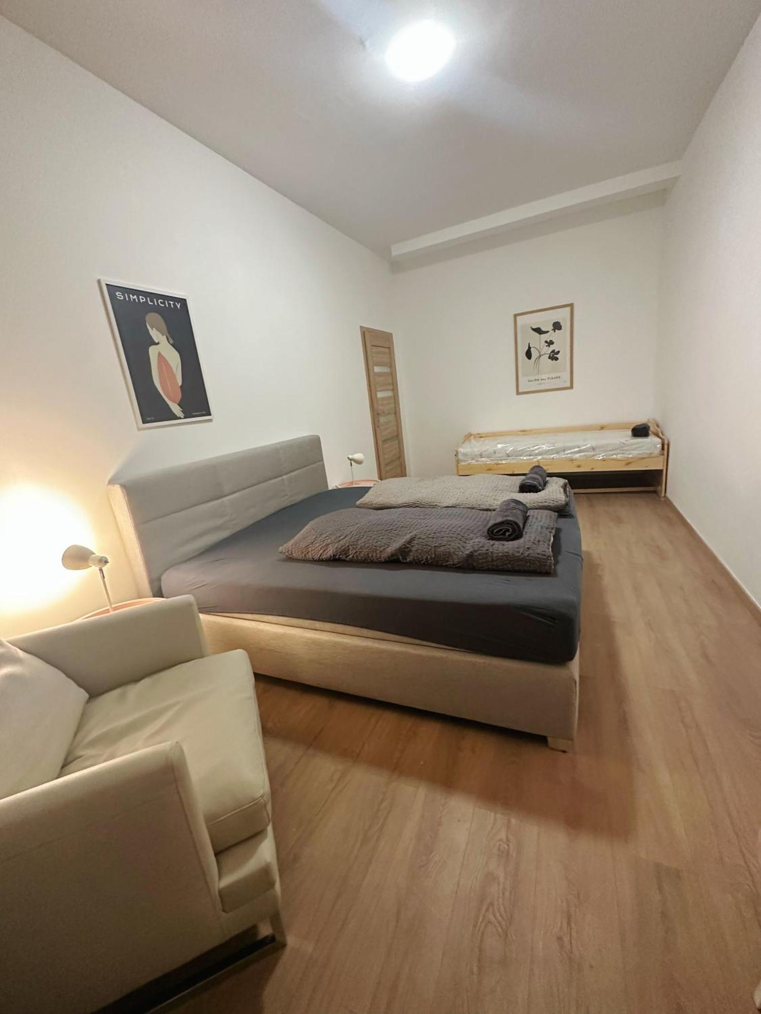 Appartement 2schlafenzimmer 5betten Montuerwhonung