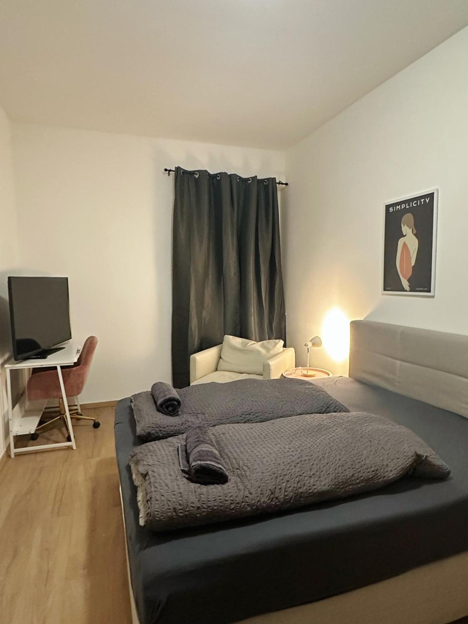 Appartement 2schlafenzimmer 5betten Montuerwhonung *