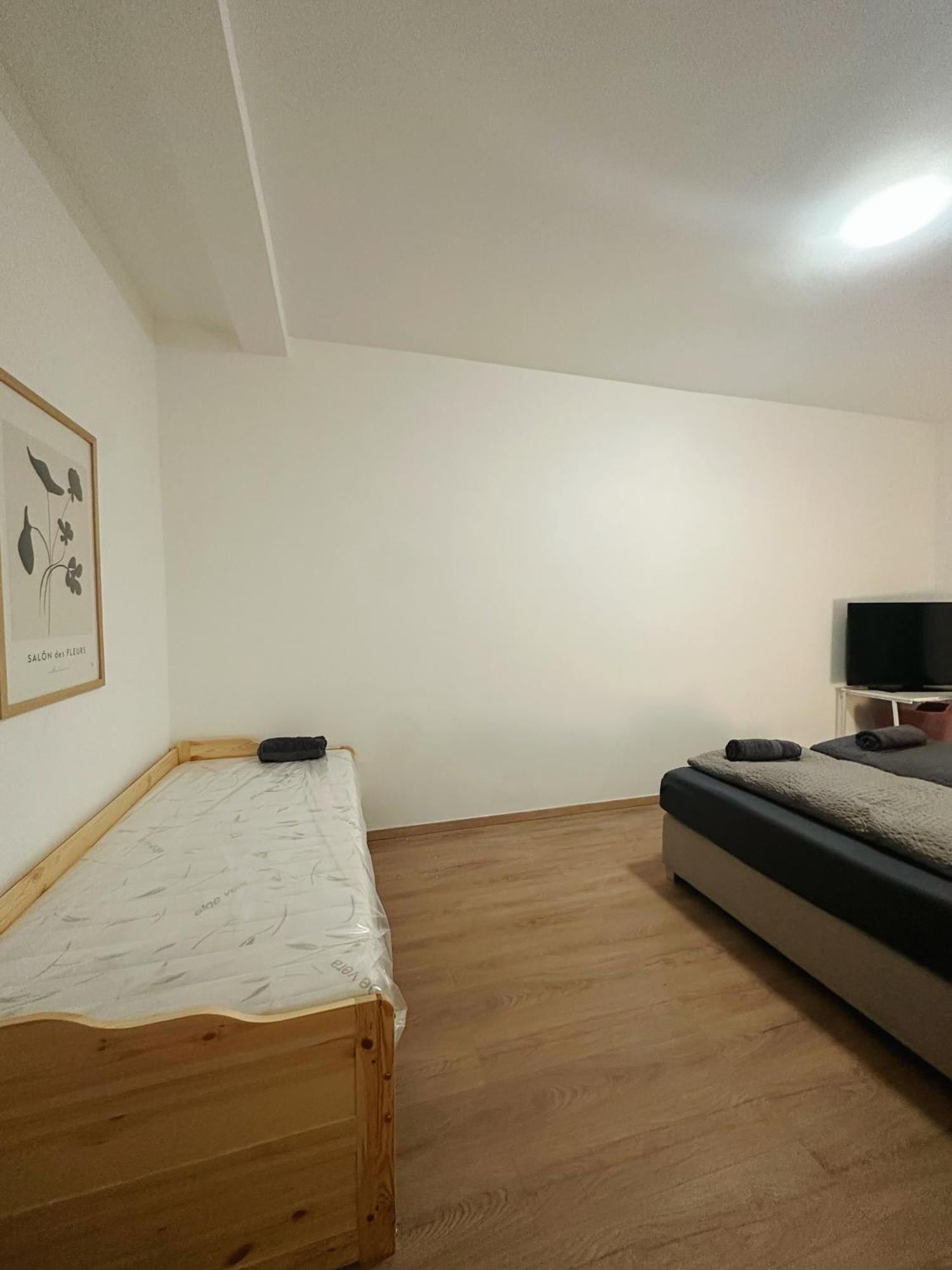 Appartement 2schlafenzimmer 5betten Montuerwhonung *